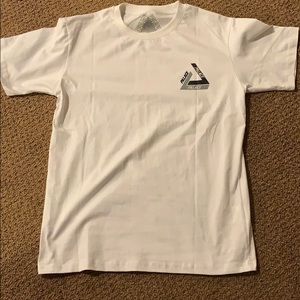 Palace tee